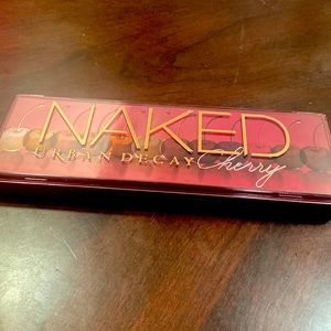 Urban Decay Naked Cherry Eyeshadow Palette
